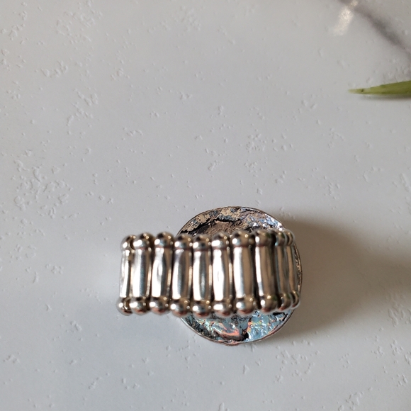 Antique Silver Tone Adjustable Band Round Ring 💥3 for $24💥 - Picture 6 of 15